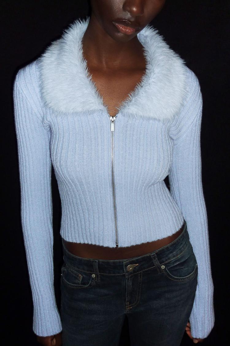 FAUX FUR COLLAR TOP