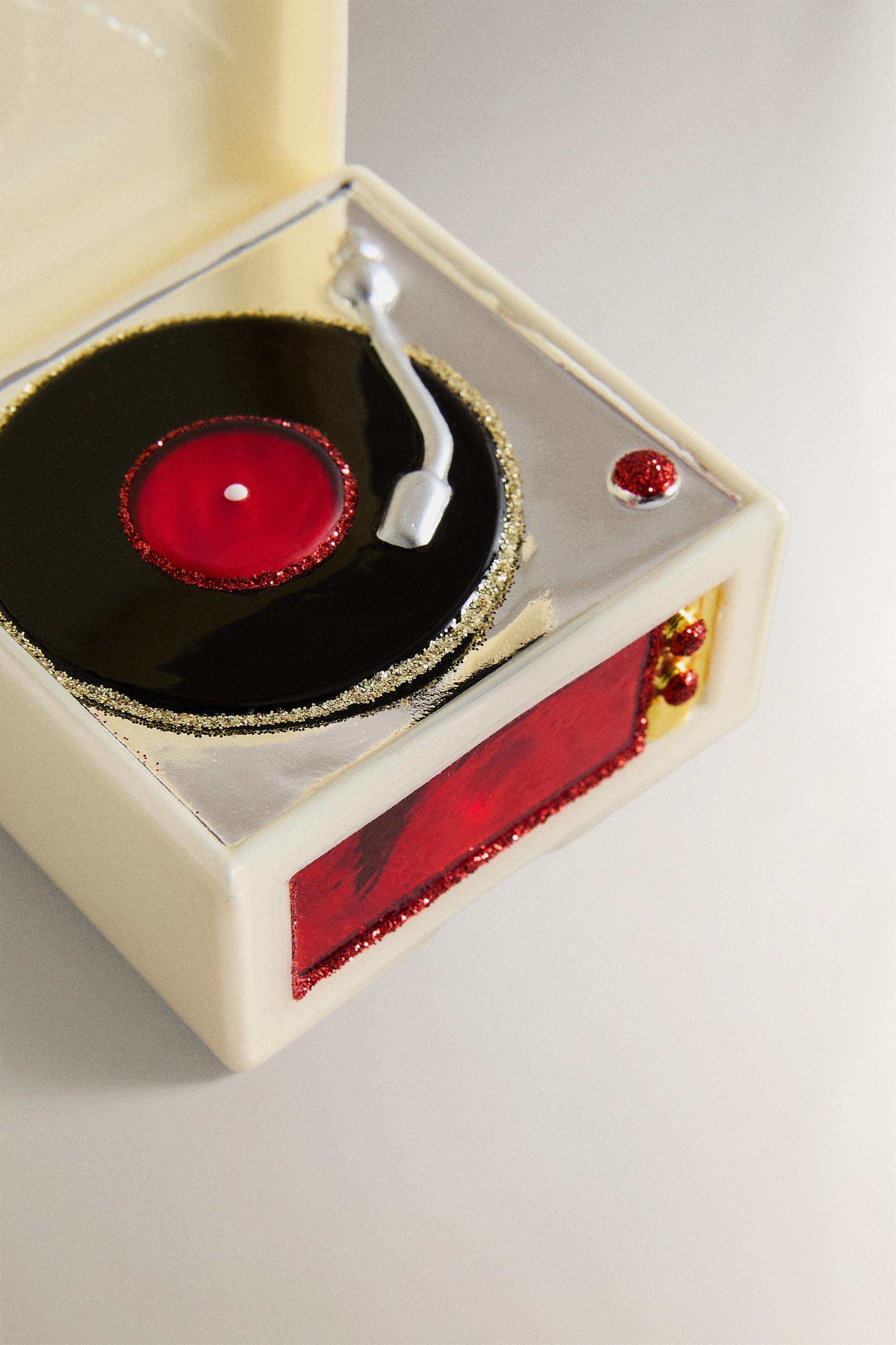 RECORD PLAYER CHRISTMAS TREE ORNAMENT