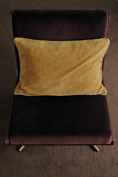 VELVET CUSHION COVER - Oil by Zara