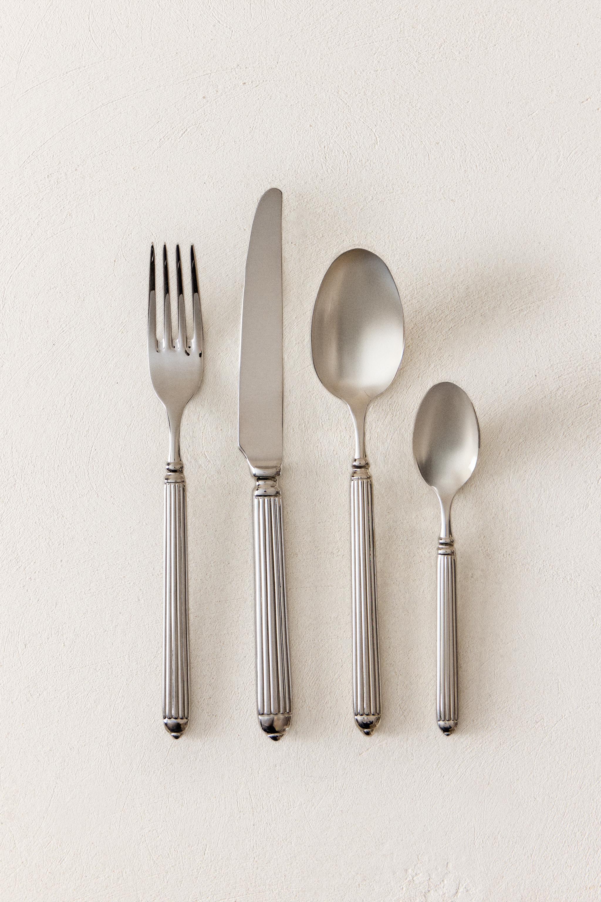 4-PIECE GROOVED STEEL FLATWARE SET