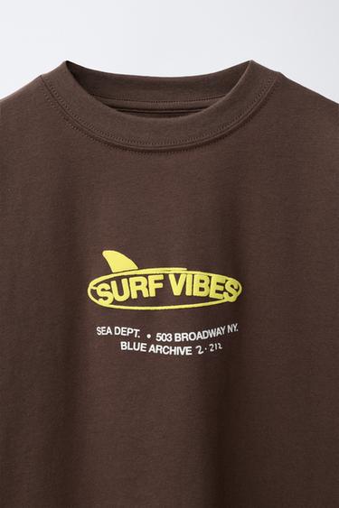 T-SHIRT RELIEF SURF VIBES - Marron de Zara - Image 2