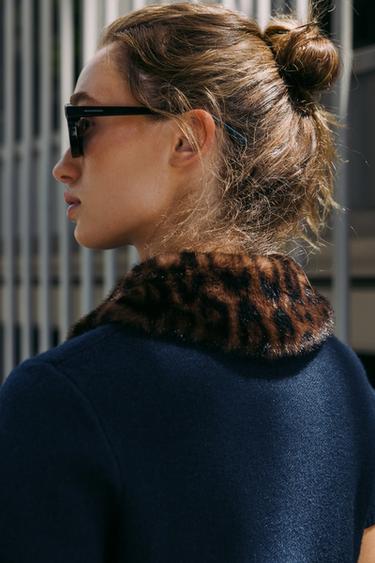 VESTE EN MAILLE COL IMPRIMÉ ANIMAL - Bleu marine de Zara - Image 4