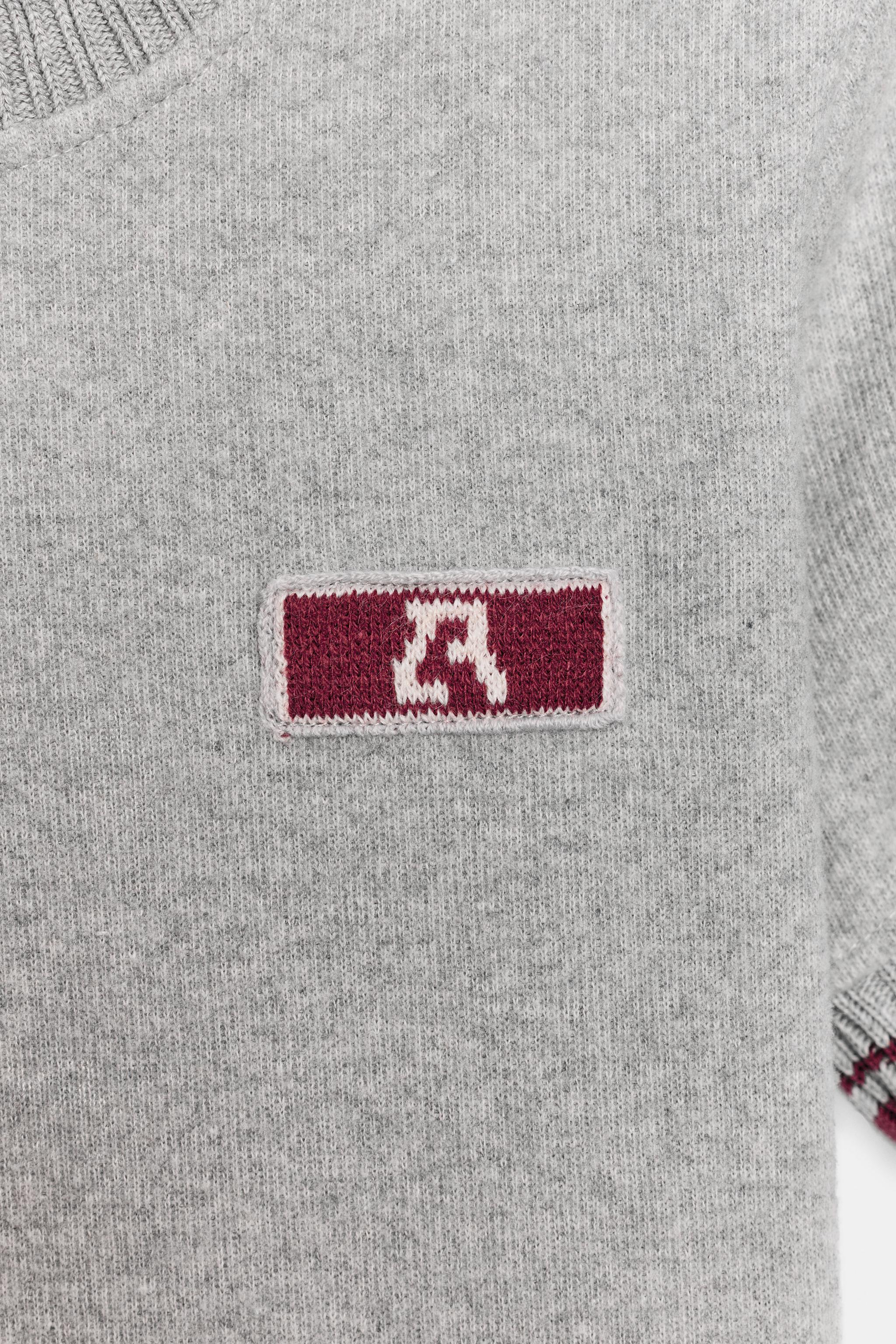 ZA EMBROIDERED CONTRAST T-SHIRT