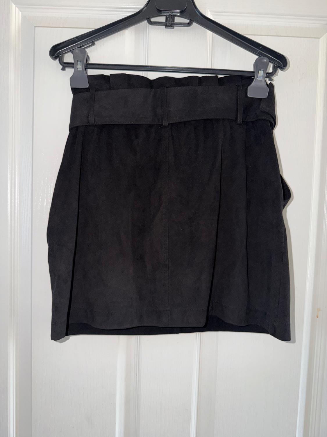 SKIRT WITH BELT - Image 2