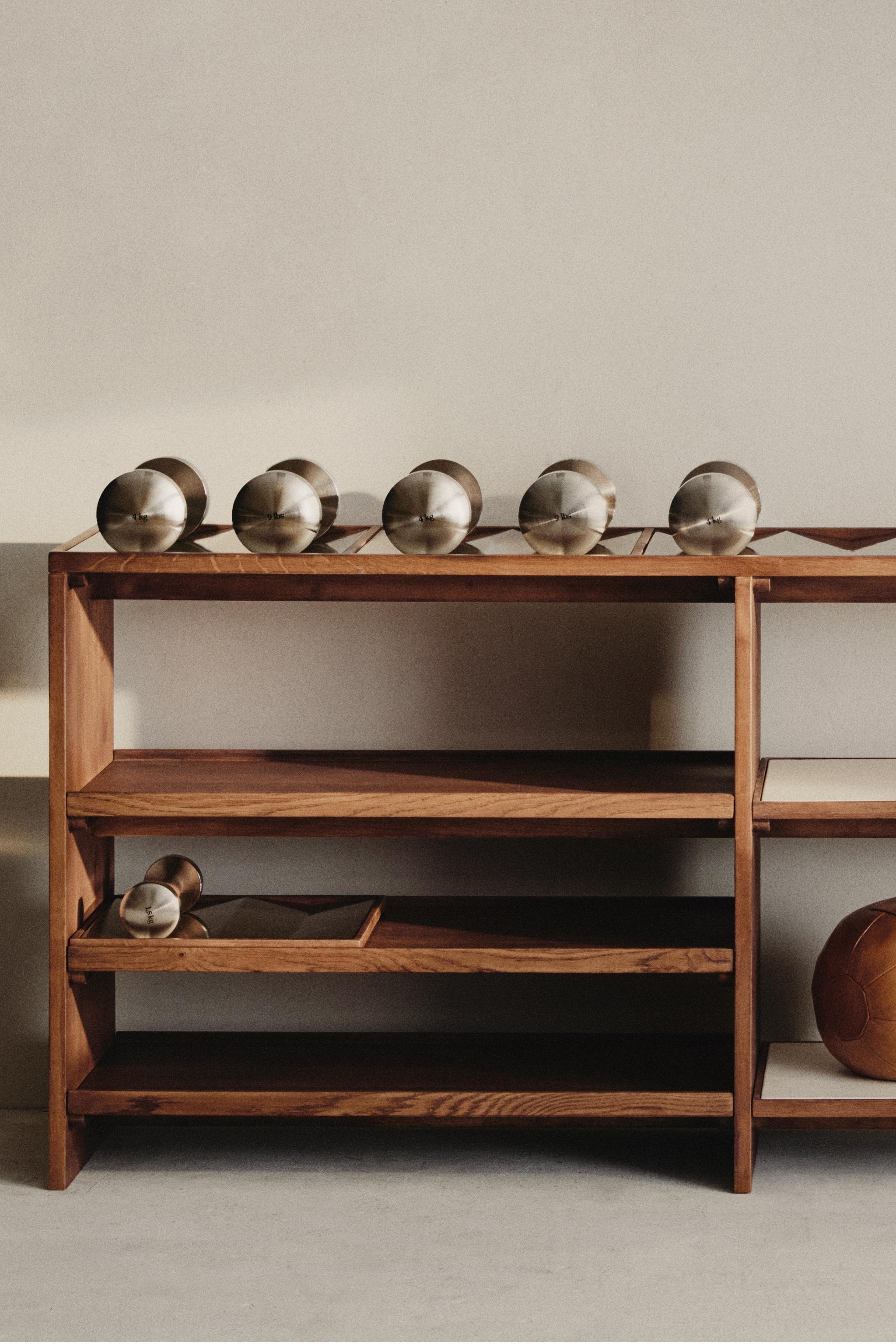 LARGE STORAGE UNIT AND DUMBBELL RACK