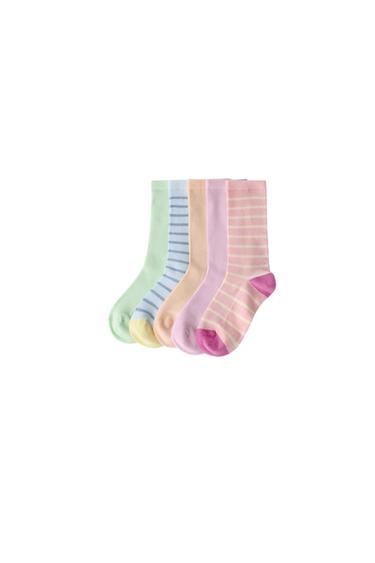 PACK CINCO CALCETINES ALTOS RAYAS - Multicolor de Zara