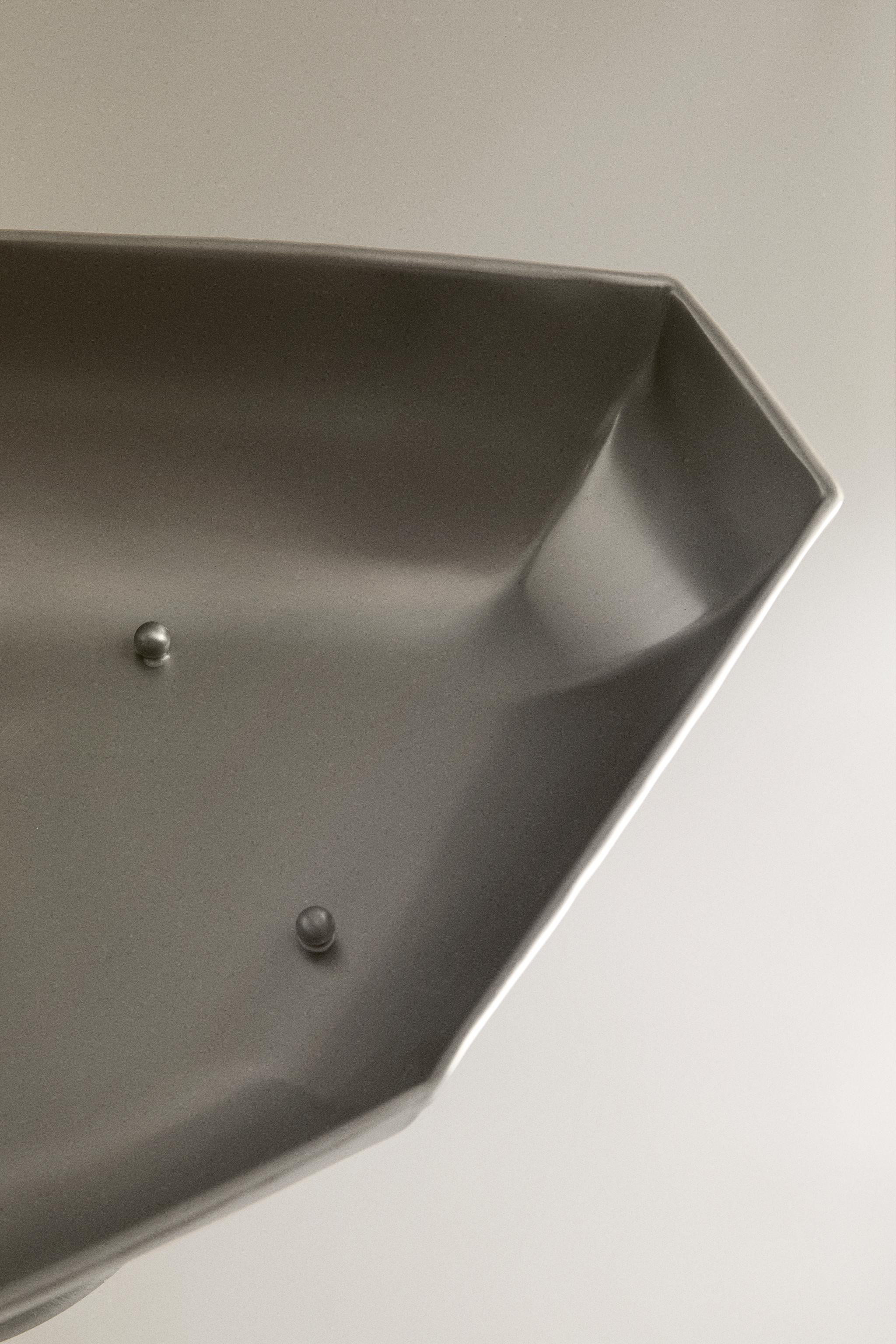 PLATEAU MÉTAL GRAND FORMAT | STUDIO MARY LENNOX