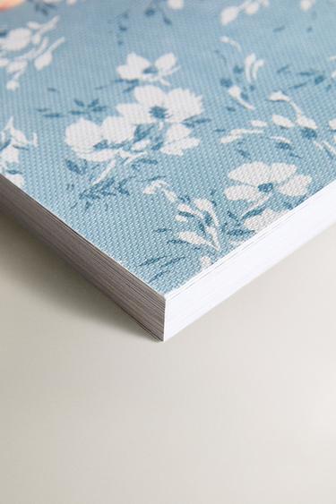 PARIS CITY GUIDE CABANA BOOK (ENGLISH) — Blue/White 2