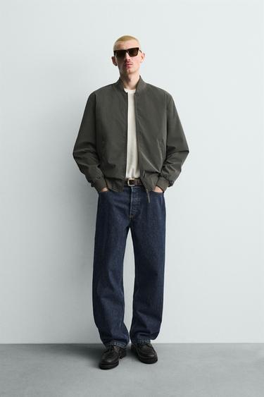 جاكيت بومبر تقني - أخضر رمادي الخاص بـ Zara