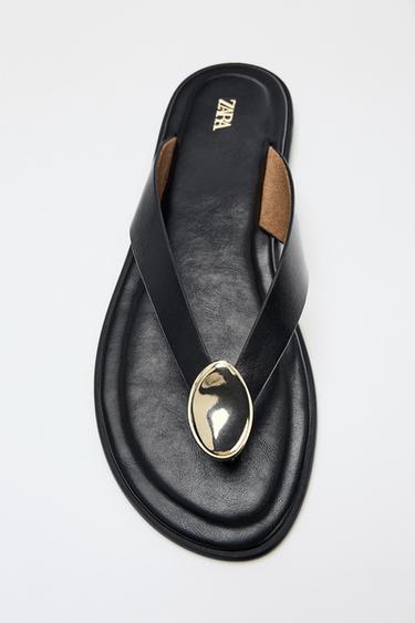 Zara FLAT SANDALS WITH METALLIC DETAIL - Black