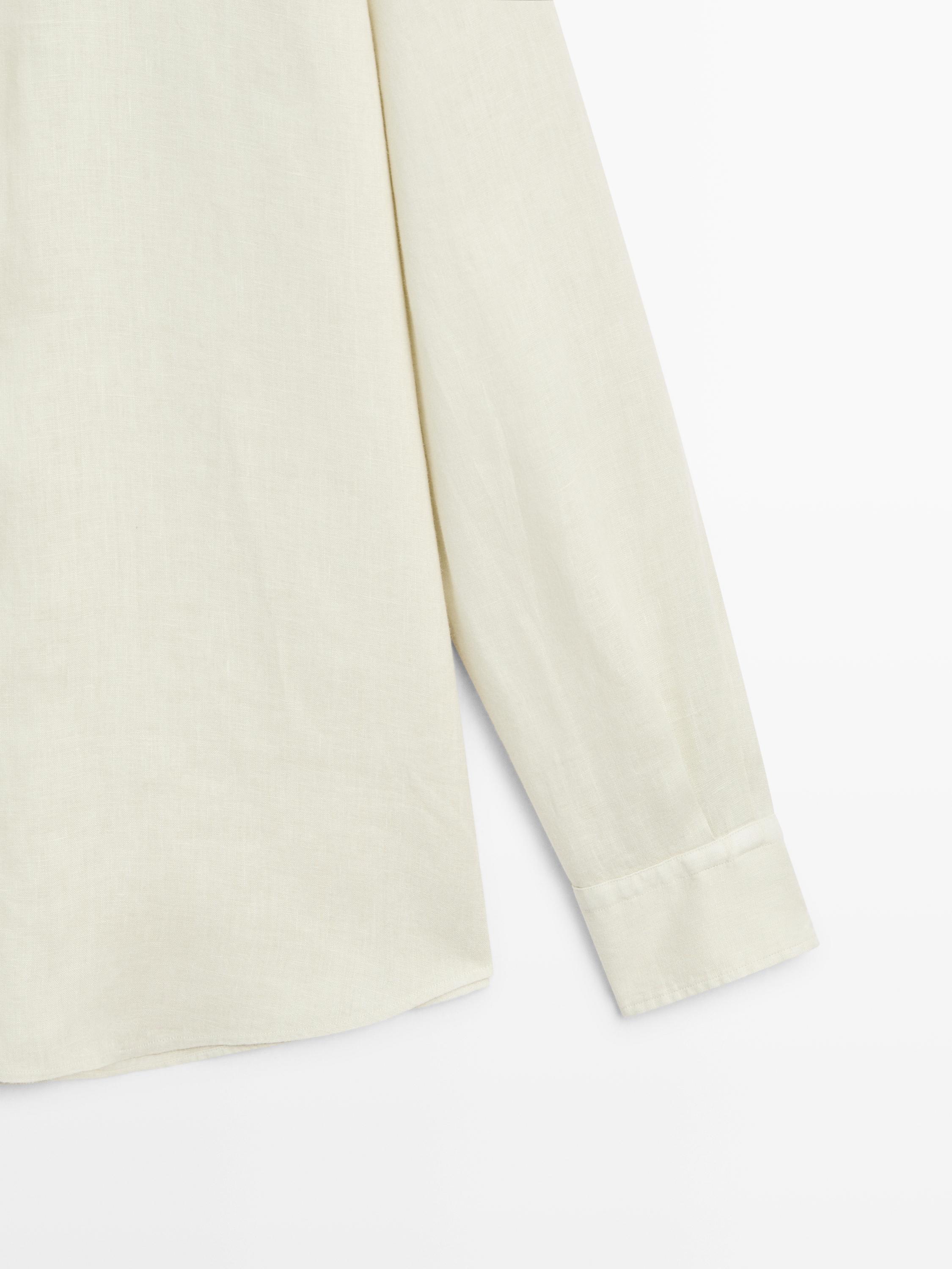 Slim fit stand collar shirt