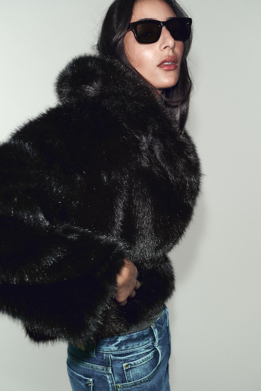 SHORT FAUX FUR LAPEL COLLAR COAT