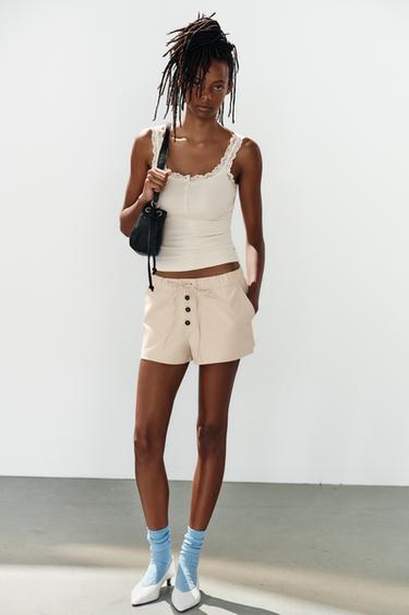 TOP CUELLO PANADERO ENCAJE - Blanco roto de Zara