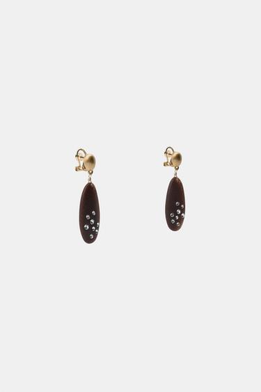 BOUCLES D'OREILLES EFFET BOIS ET BRILLANTS - Doré de Zara - Image 2