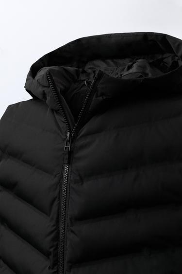 DOUDOUNE SANS MANCHES ULTRA-LÉGÈRE À CAPUCHE DÉPERLANTE - Noir de Zara - Image 3