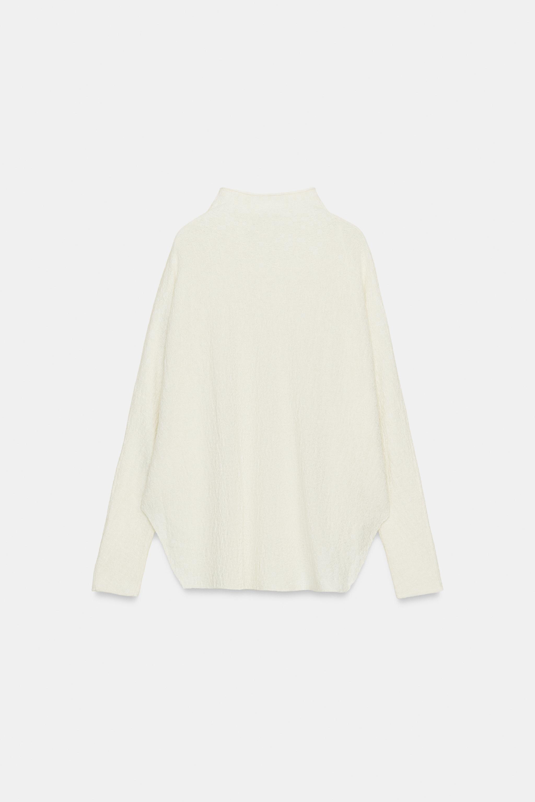PULL CAPE EN MAILLE