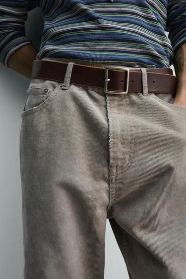 PANTALON FLARE EN VELOURS CÔTELÉ - Gris clair de Zara - Image 4
