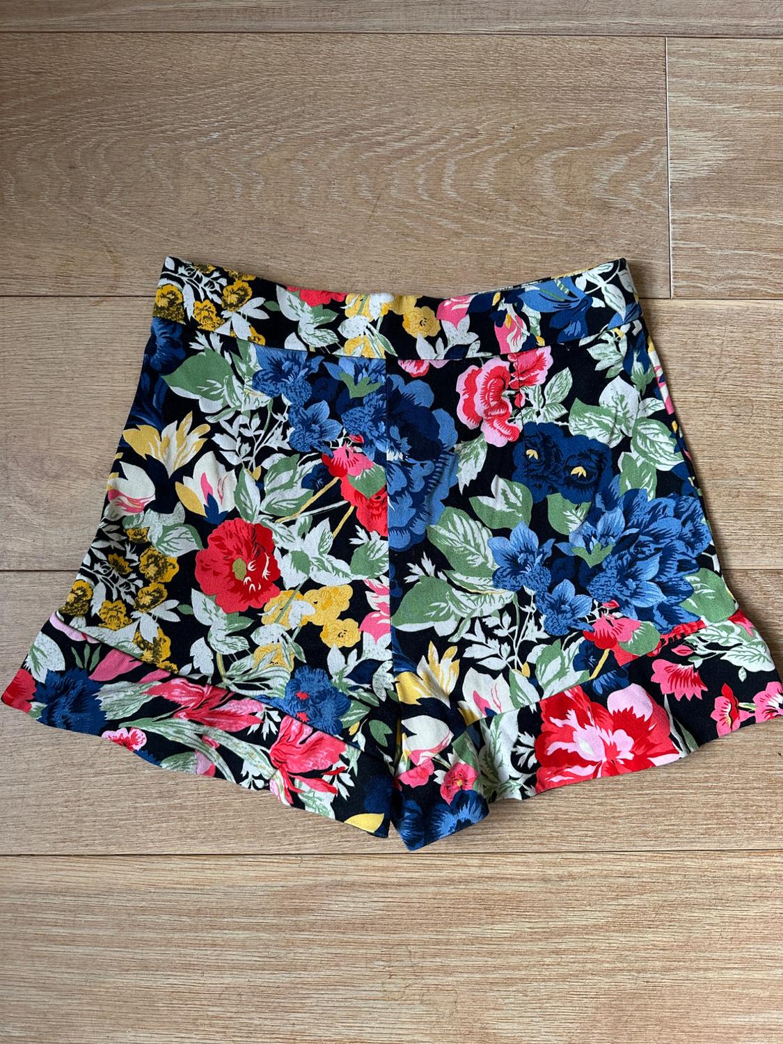 PRINTED RUFFLED BERMUDA SHORTS - Image 5