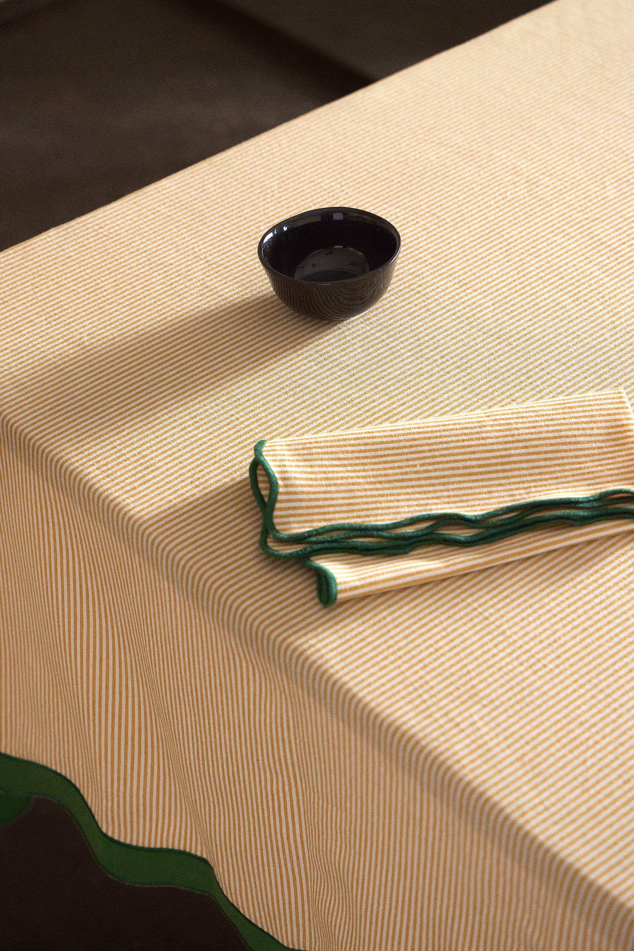 YARN-DYED COTTON TABLECLOTH