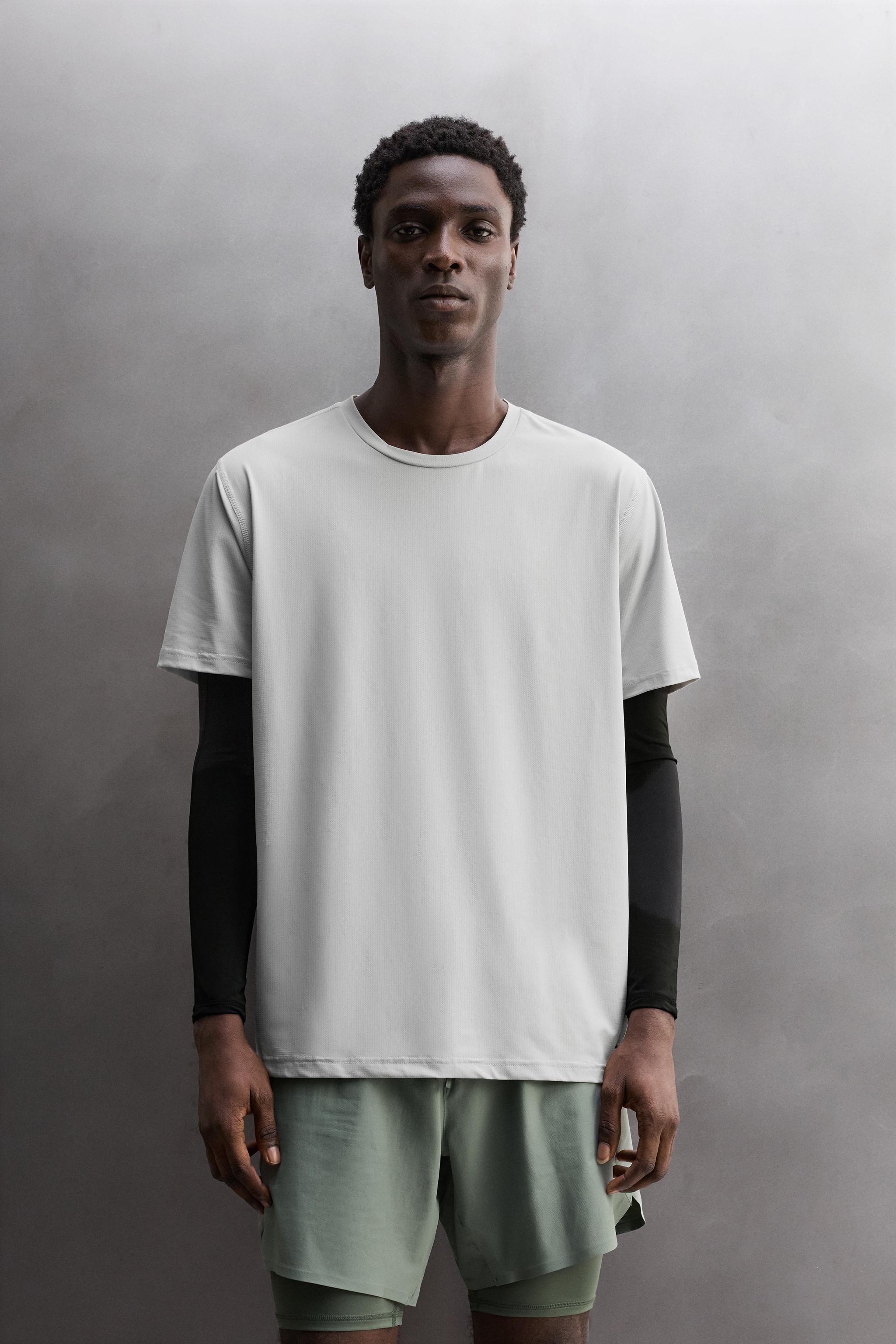 BASIC TECHNICAL T-SHIRT — Light gray