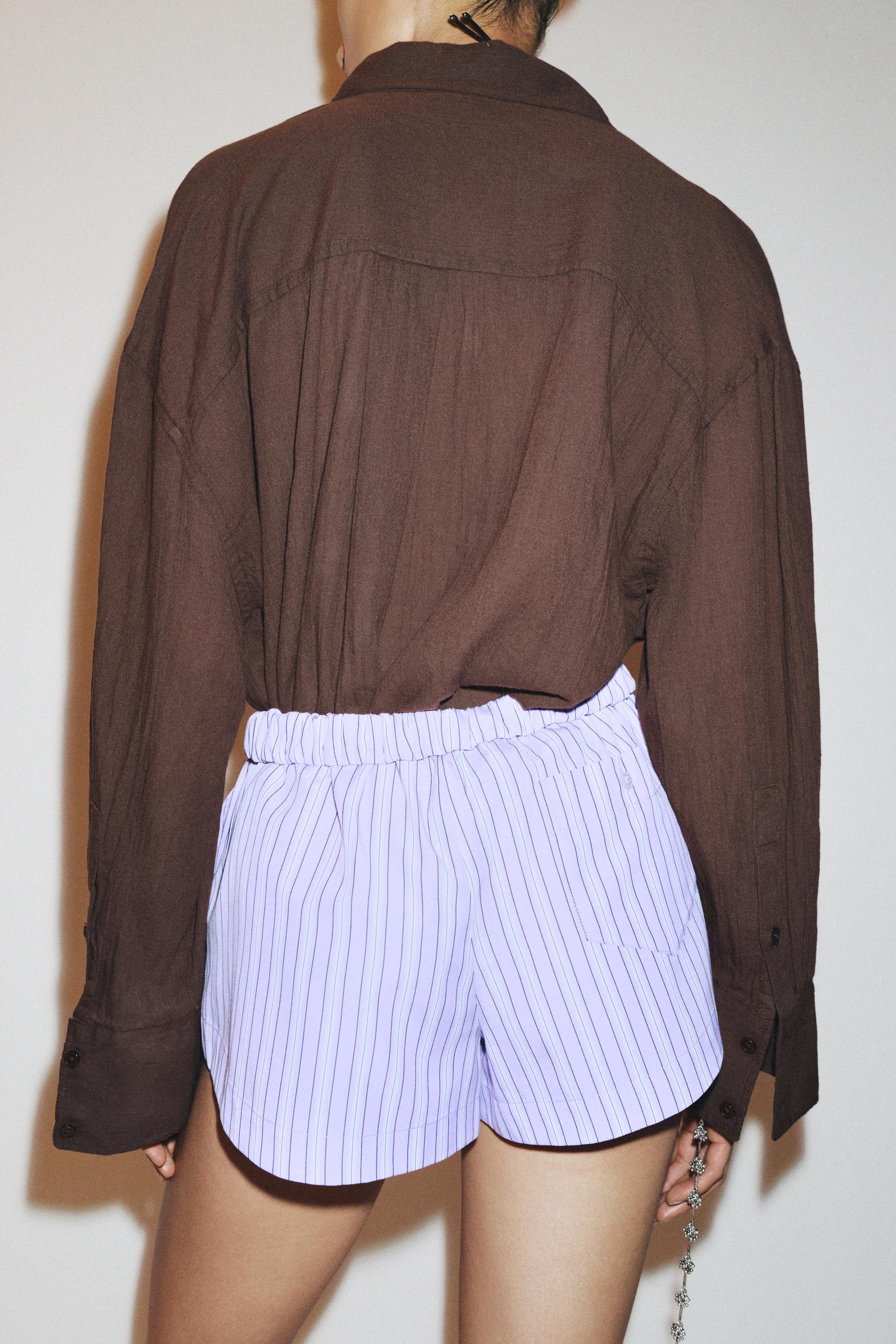 TURN-UP WAIST MINI SHORTS