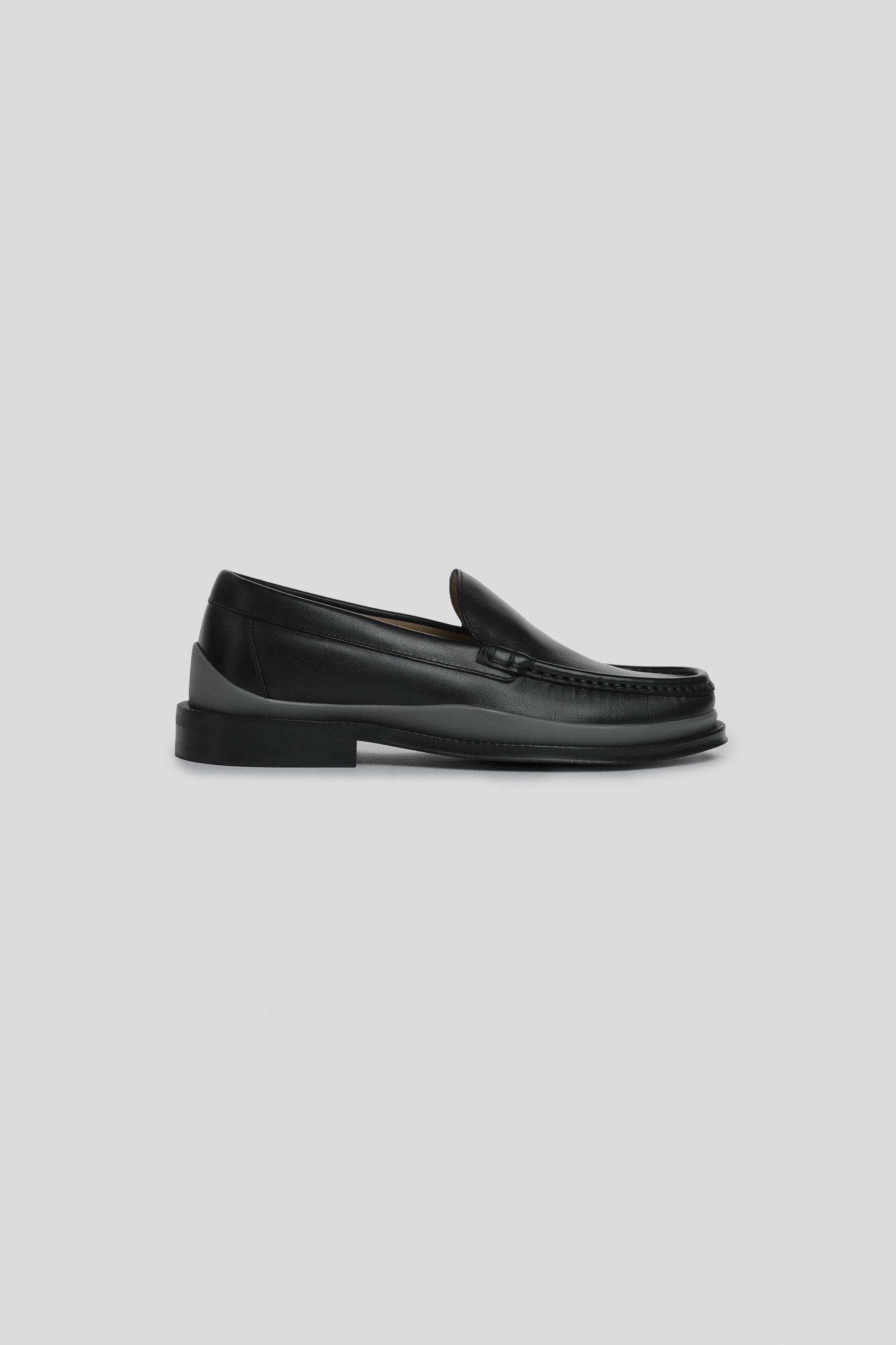 LIMITED EDITION LEATHER LOAFERS