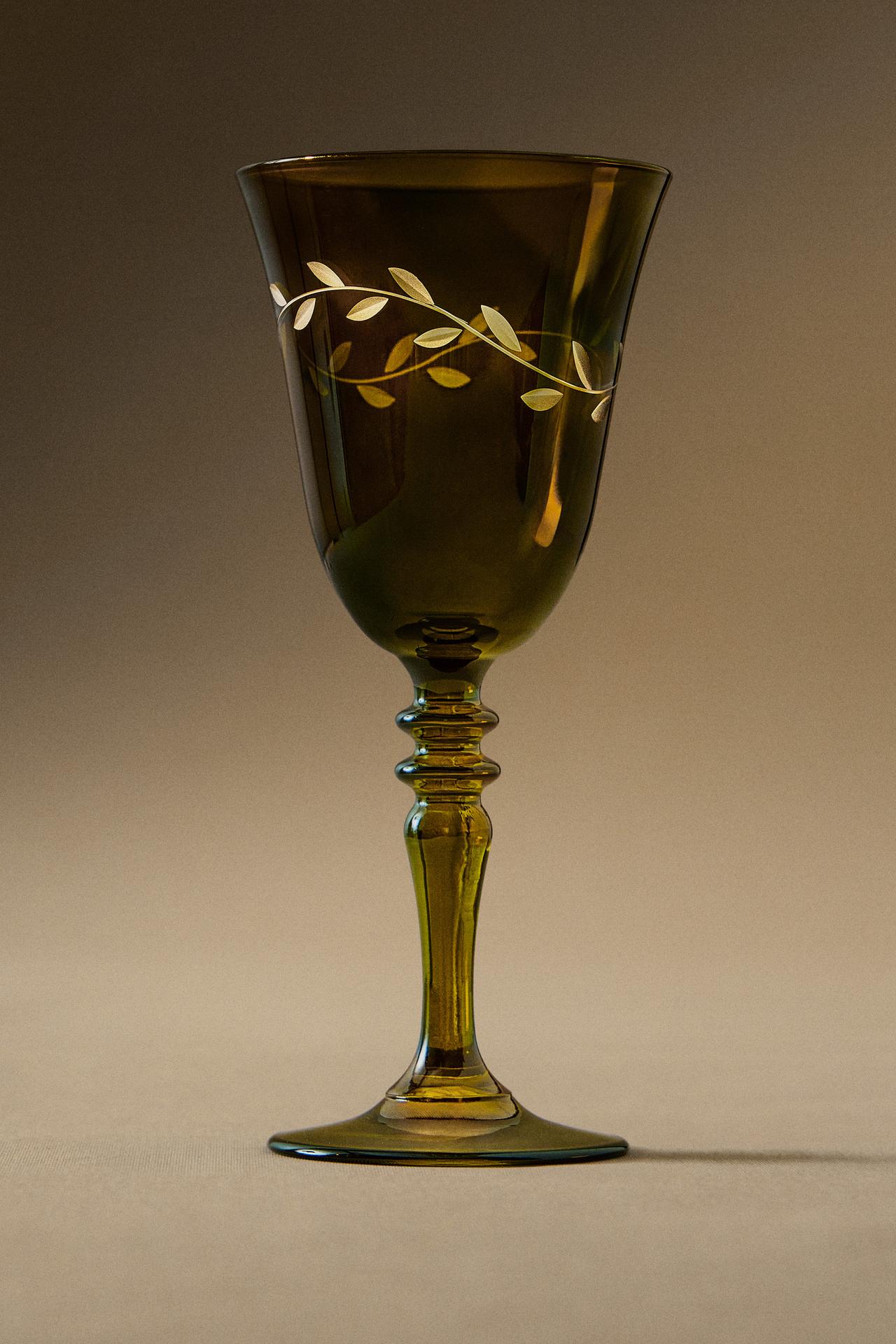 CHRISTMAS GLASS WITH LEAF DESIGN — Green