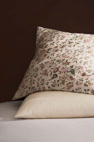FLORAL SATEEN PILLOWCASE (300 THREAD COUNT) - Light beige by Zara - Image 5