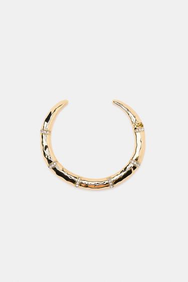 COLAR GARGANTILHA TRABALHADA COM BRILHOS - Dourado da Zara