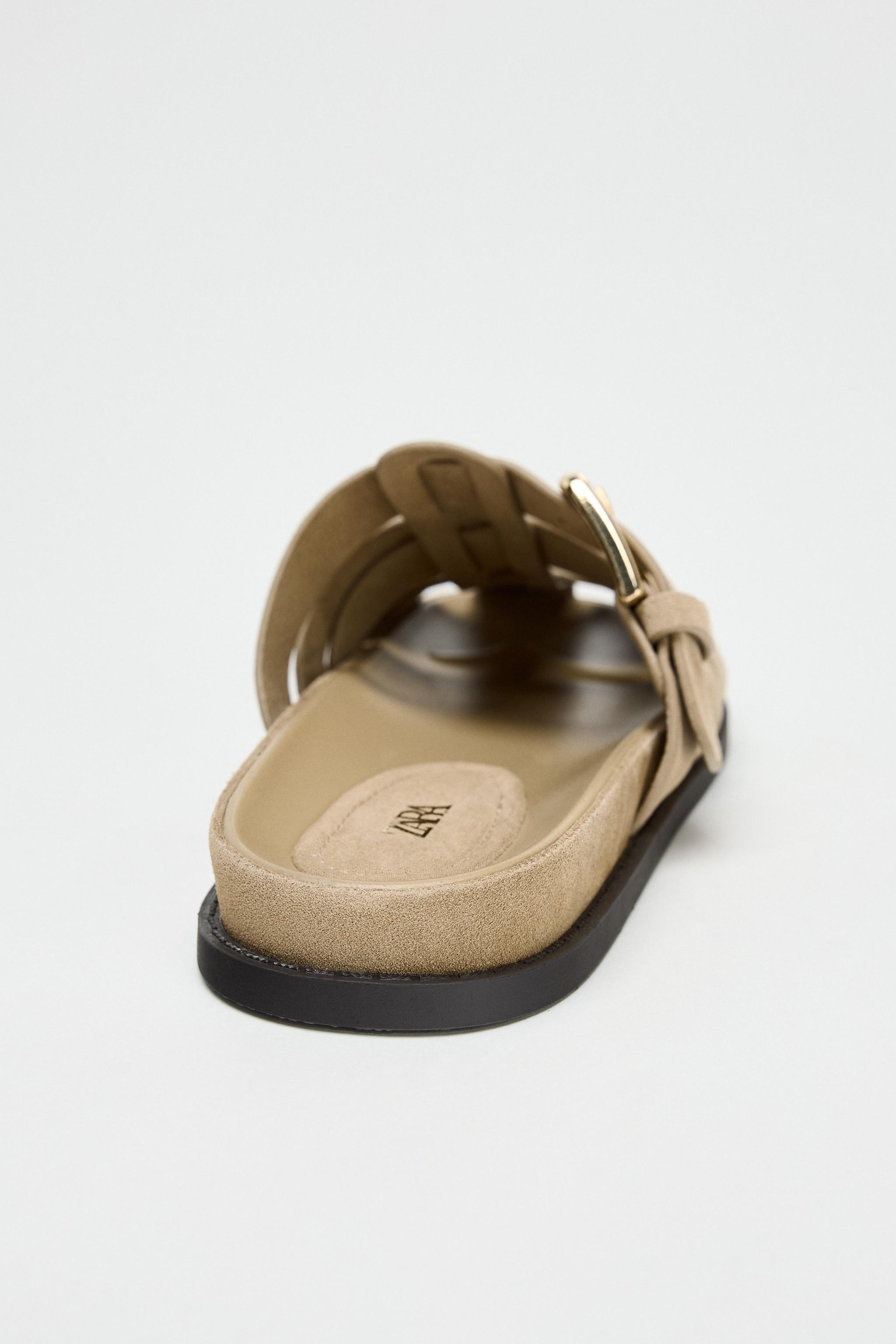 【ZARA】スプリットスエード ケージサンダル 2526/510/107 スプリットスエード ケージサンダル - サンドブラウン | ZARA