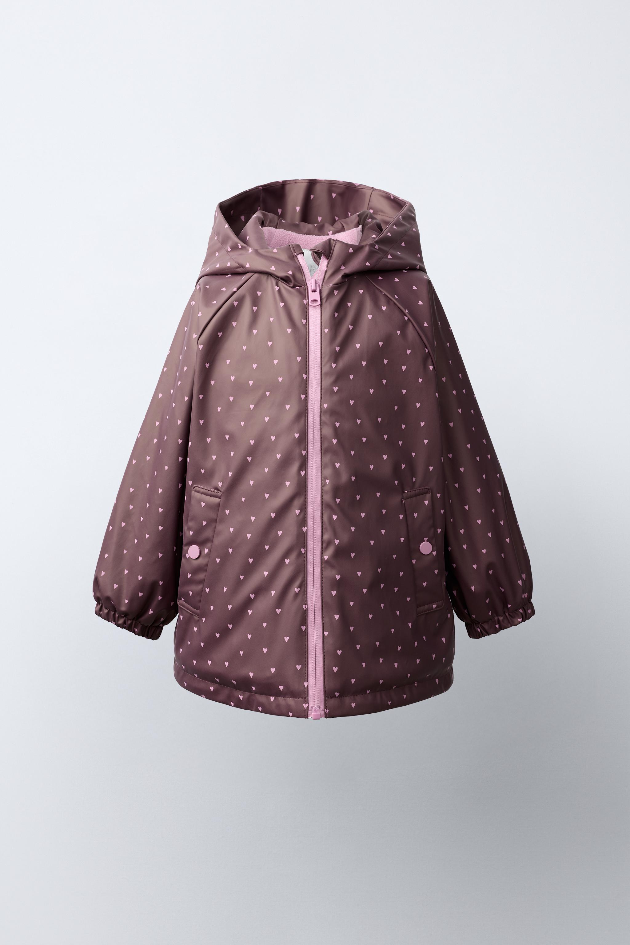 WATER-RESISTANT HEART PRINT RUBBERIZED RAINCOAT