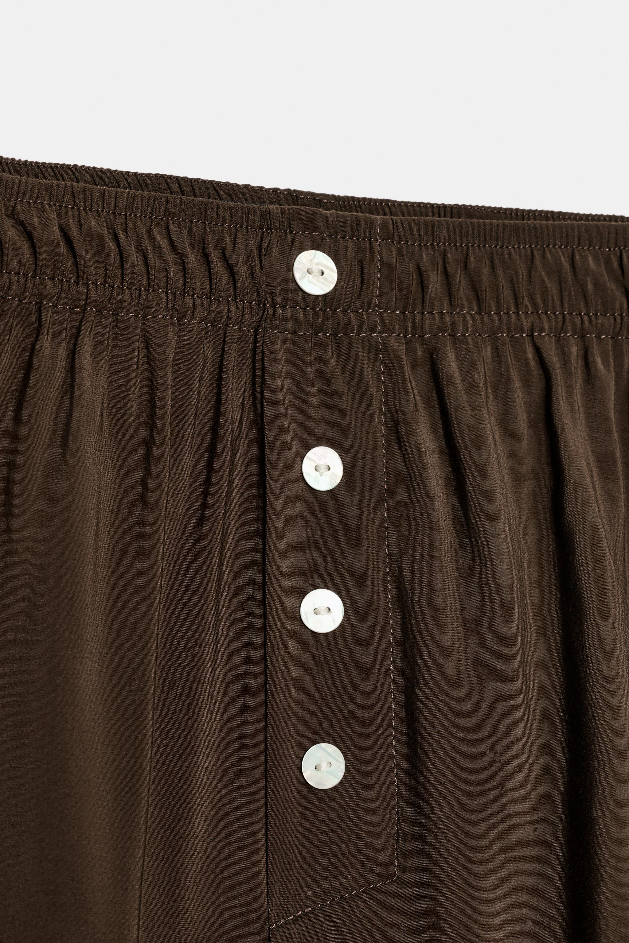 DÜĞMELİ RELAXED FIT ŞORT - Görsel 8