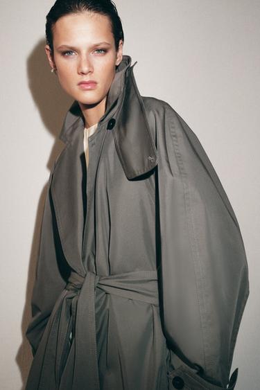 TRENCH OVERSIZE بحزام ZW COLLECTION - رمادي / مِحْمر by Zara