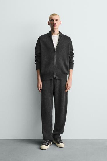 جاكيت محاك بتركيبة مغسولة - بحري الخاص بـ Zara