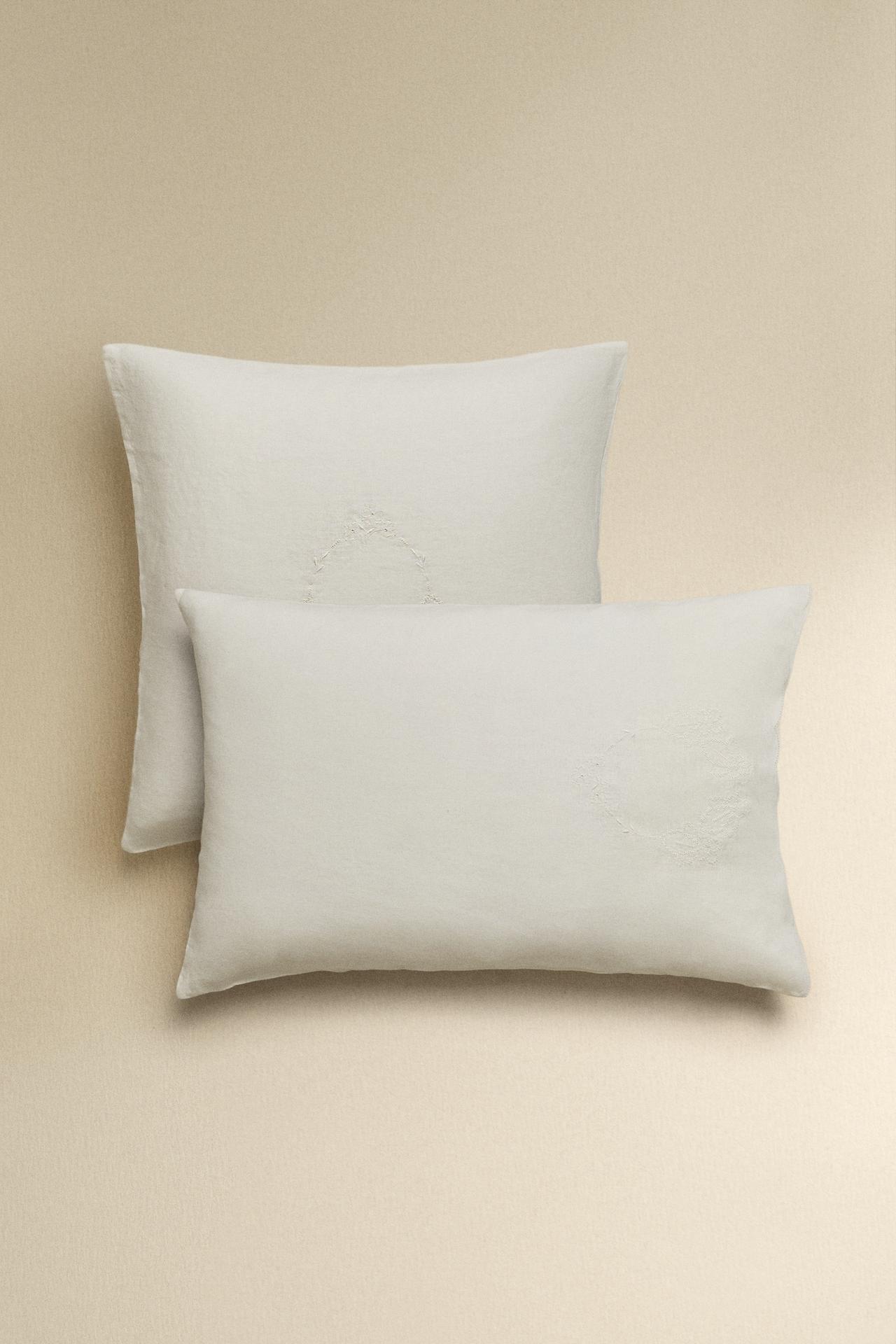 WASHED LINEN PILLOWCASE — Ecru