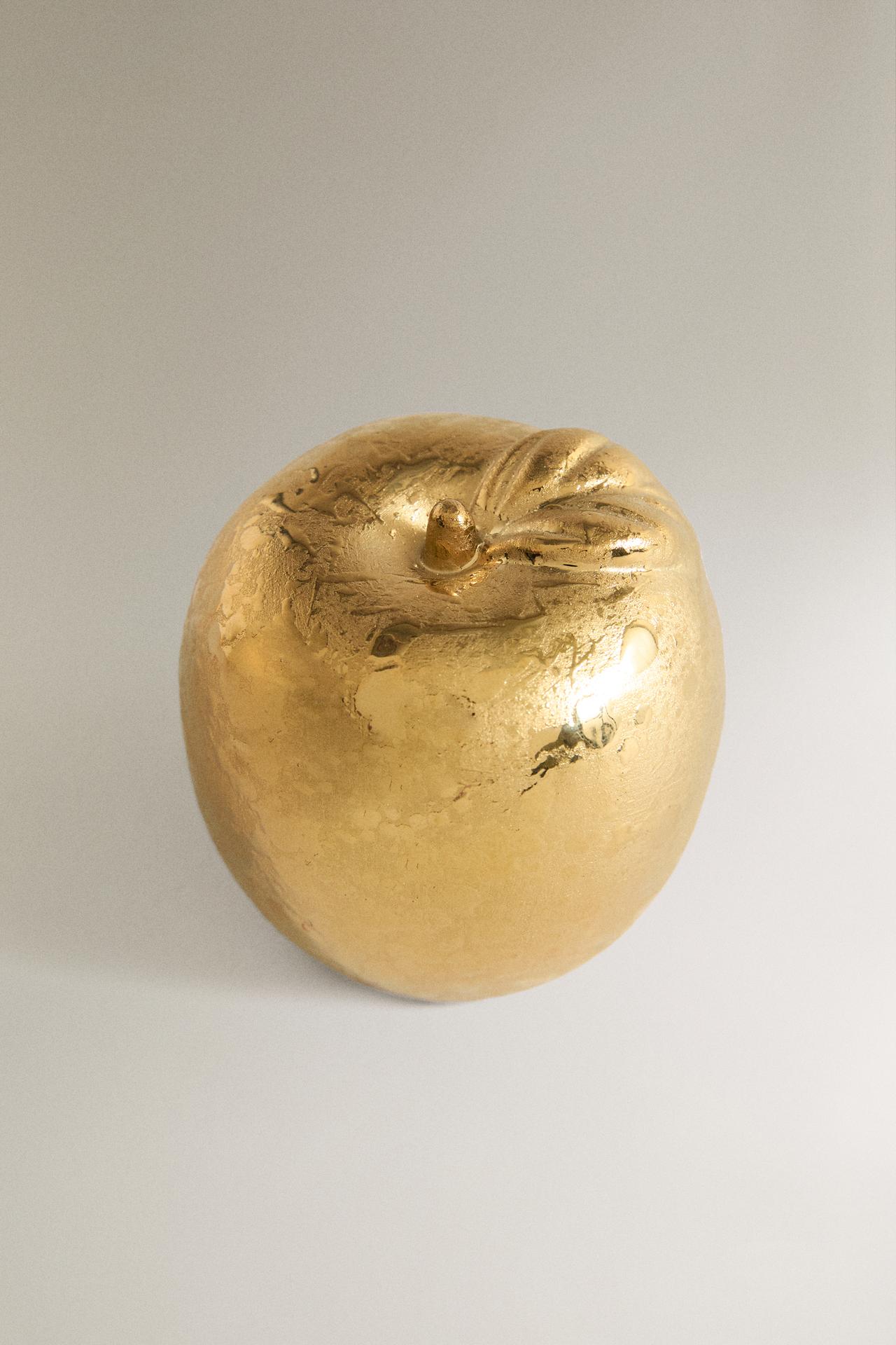 MARISA BERENSON APPLE DECORATION — Golden