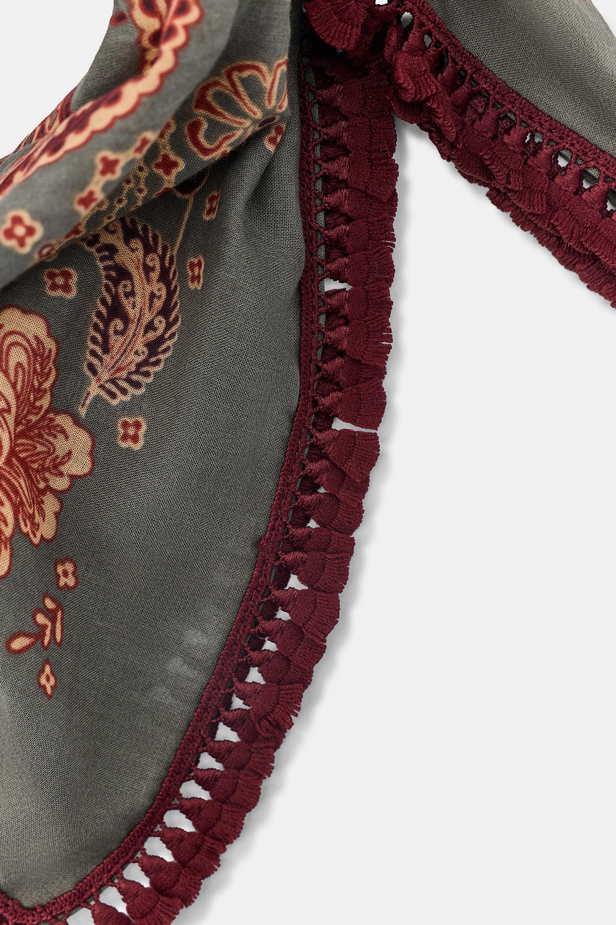FOULARD BANDANA À IMPRIMÉ ET À FRANGES