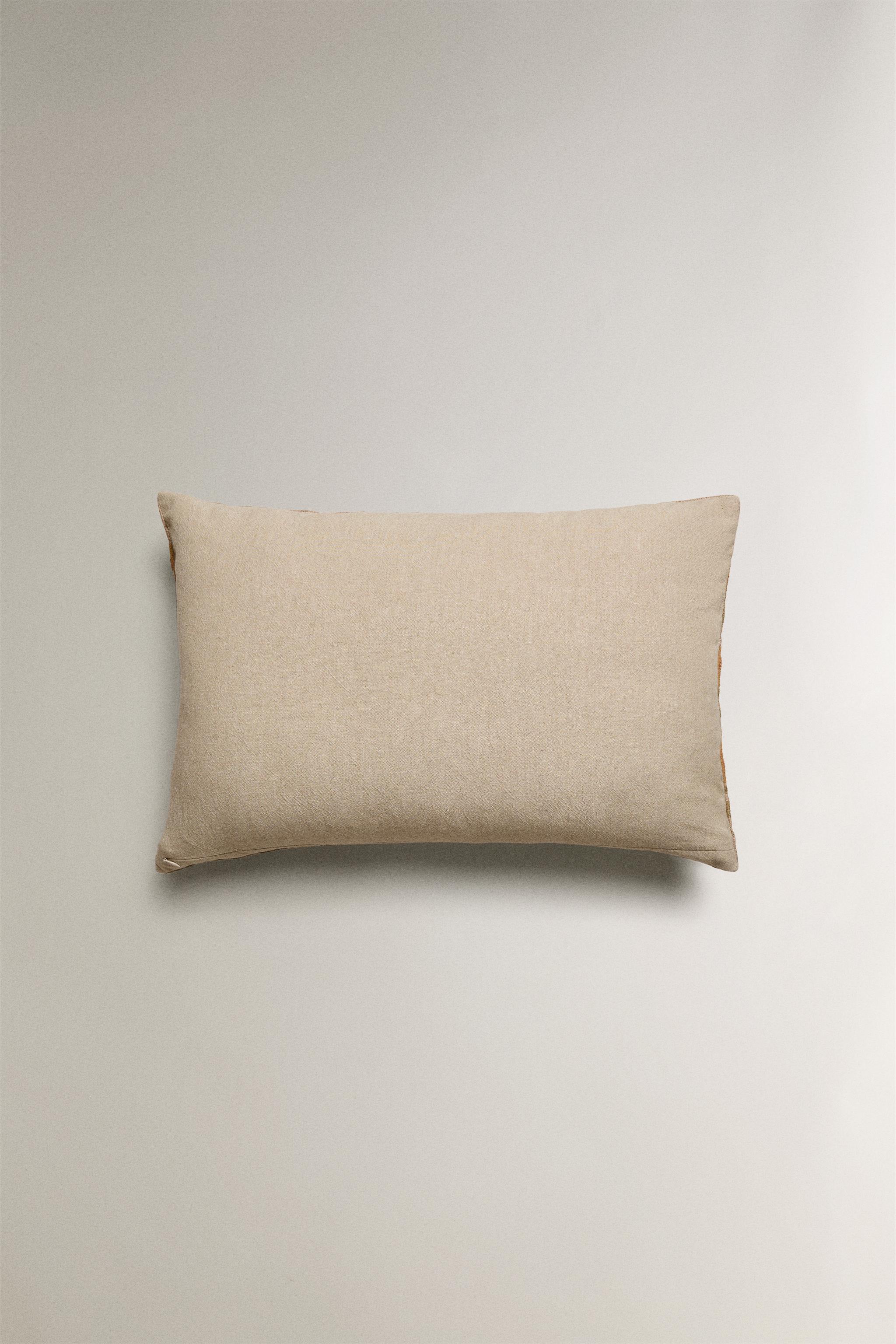 HOUSSE DE COUSSIN BRODÉE