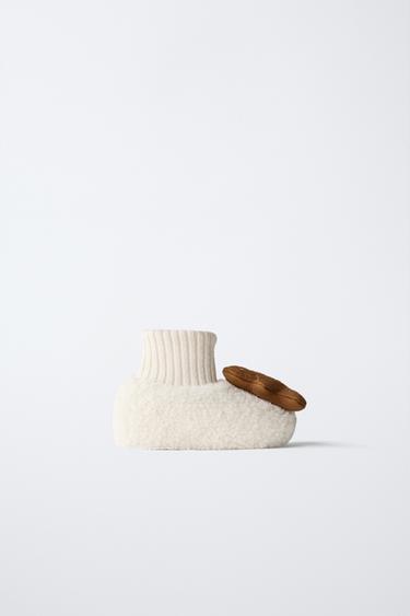 ZAPATILLAS DE CASA GINGER BREAD - Blanco Crudo de Zara - Imagen 0