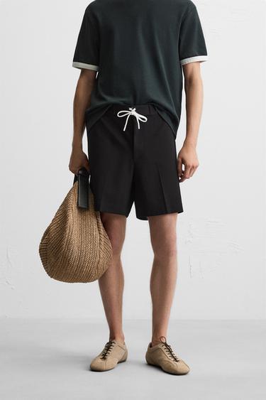 REGULAR FIT BERMUDA SHORTS WITH DRAWSTRING - Black by Zara