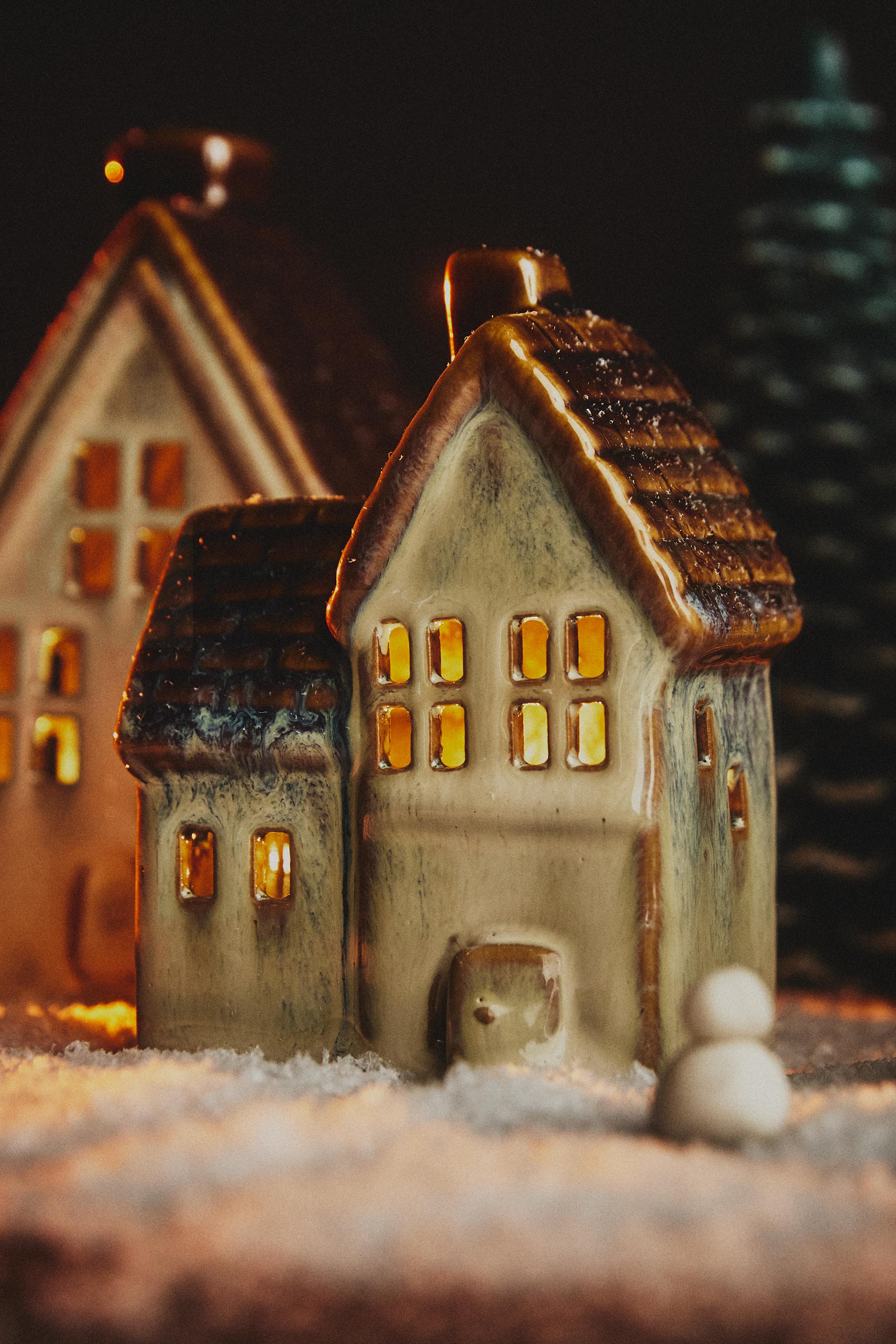 LIGHT-UP PORCELAIN HOUSE CHRISTMAS ORNAMENT