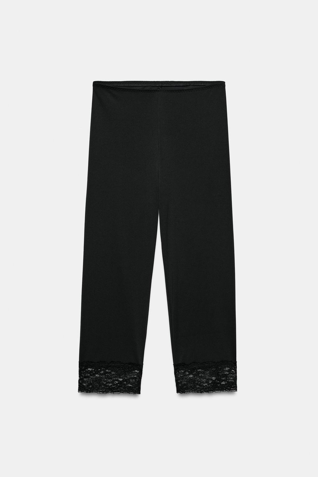 LACE CAPRIS