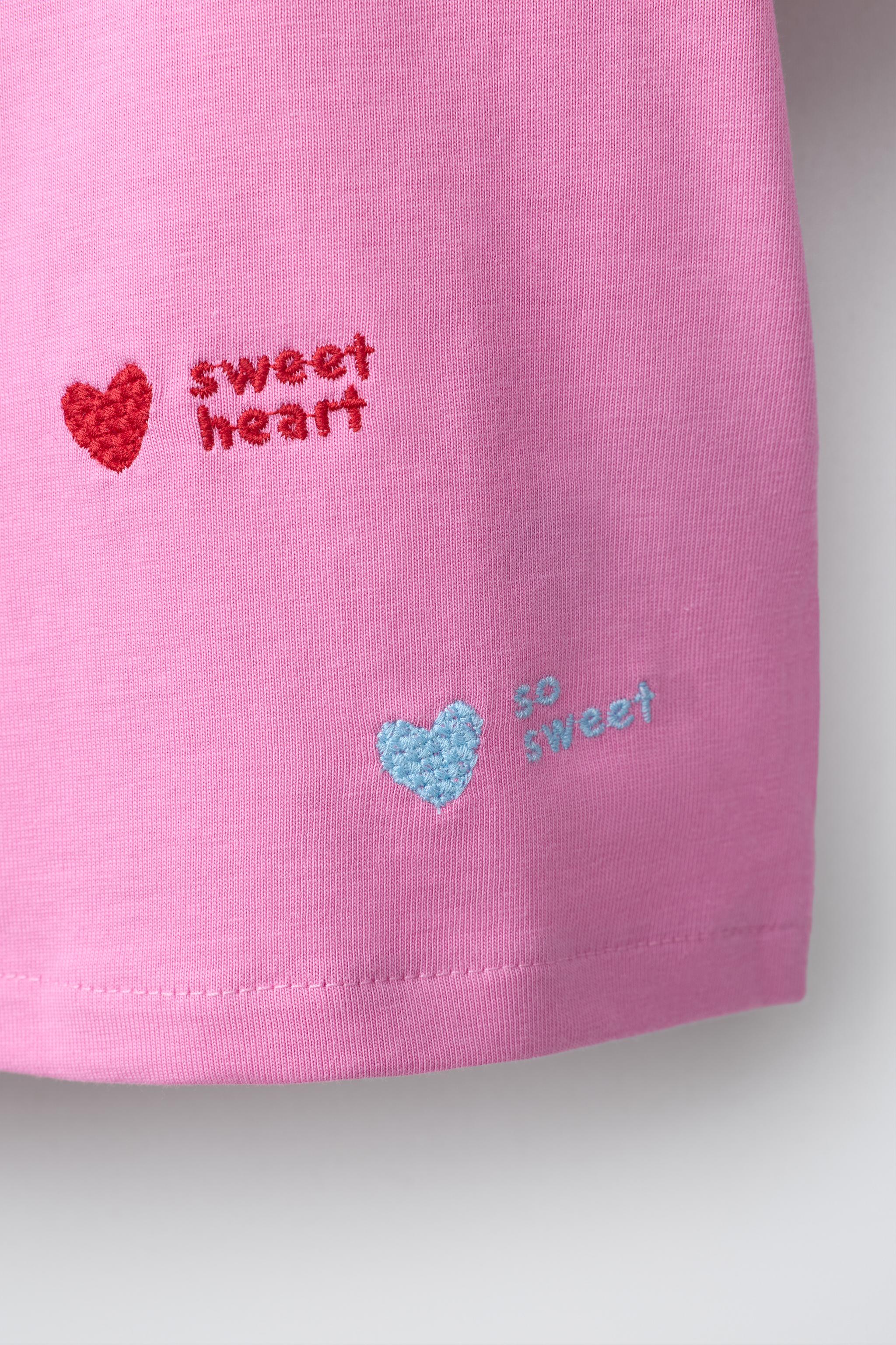EMBROIDERED T-SHIRT