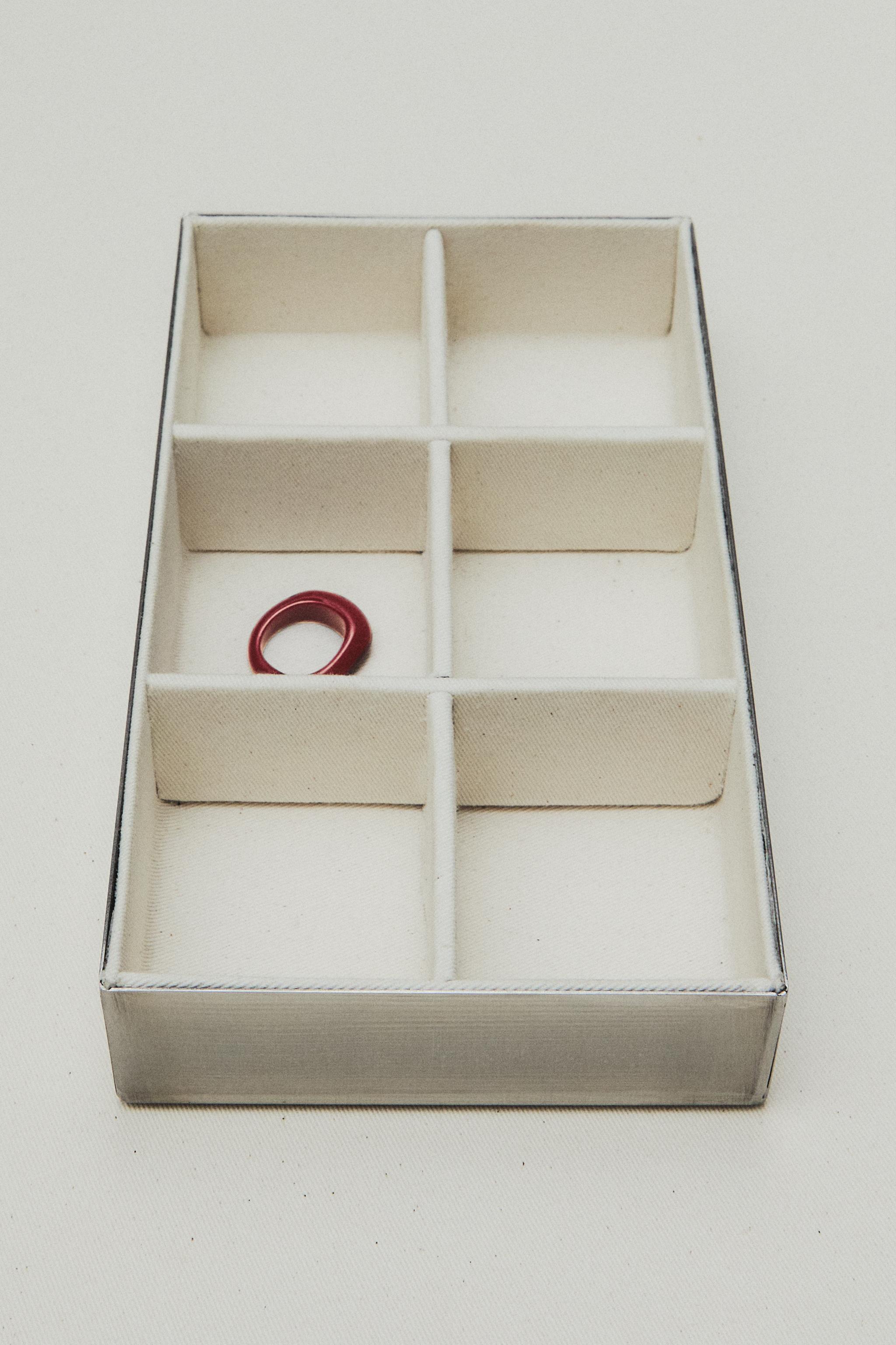 JEWELRY ORGANIZER WITH DIVIDERS