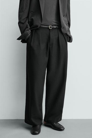 RELAXED FIT PLEATED TROUSERS - Black by Zara