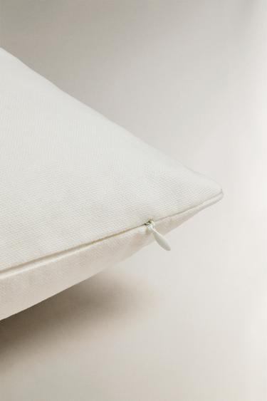 HOUSSE DE COUSSIN TRÈFLE - Beige clair de Zara - Image 3