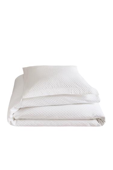 BEDSPREAD WITH POLKA DOT DESIGN - White by Zara