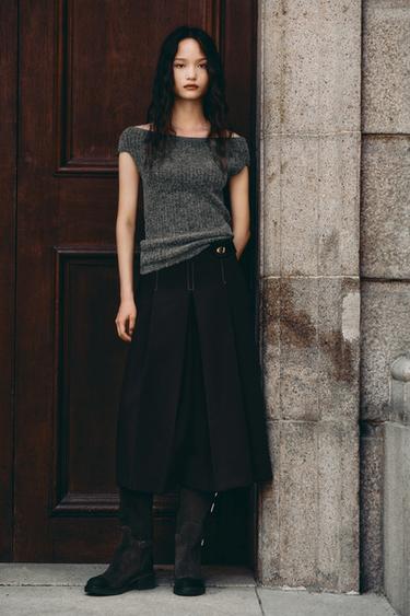 LONG BERMUDA SHORTS WITH CONTRAST STITCHING - Black by Zara