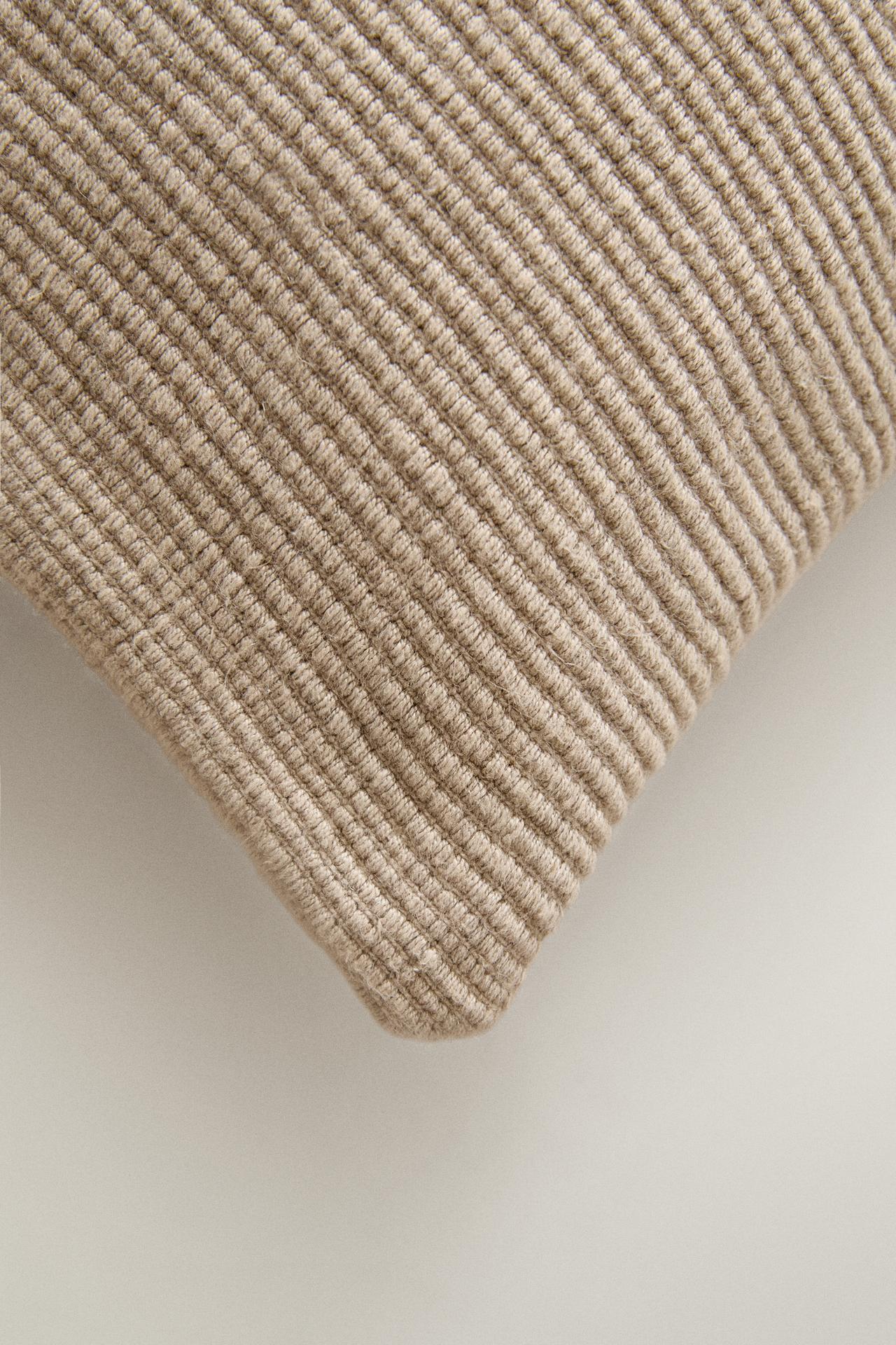 BRAIDED THROW PILLOW COVER — Green