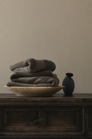 EXTRA SOFT BATH TOWEL (800 GXM²) - Dark mink by Zara